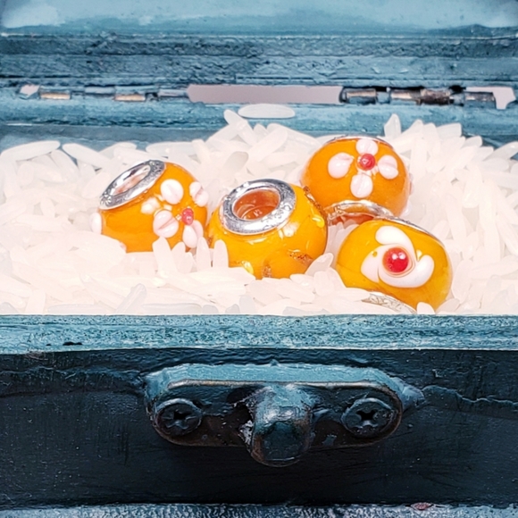 Charms - Picture 1 of 3